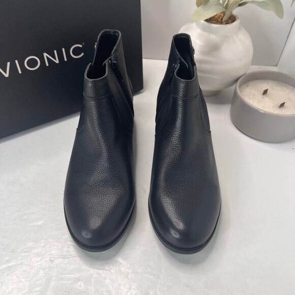 Vionic Finn Leather Comfort Block Heel Ankle Boot Black Women's 8.5 Wide NWOB - Picture 7 of 11